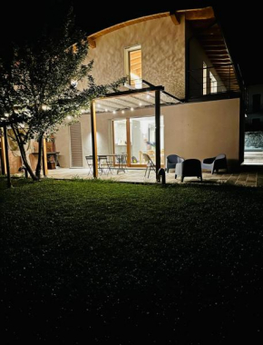 villa amarena, centralissima giardino e parcheggio